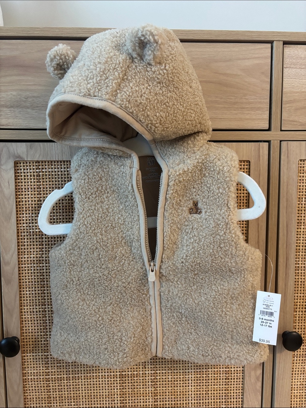 GAP Baby Sherpa Hooded Bear Zip Vest size 3-6 months Beige NWT
